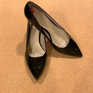 Nine West Black Shoes Size 6”